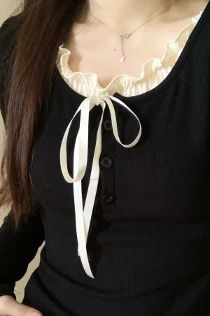 Korean Fashion Cropped Tshirt Women Long Sleeve Coquette Lace Streetwear Bow T-shirts Round Neck Tops Vintage Aesthetic