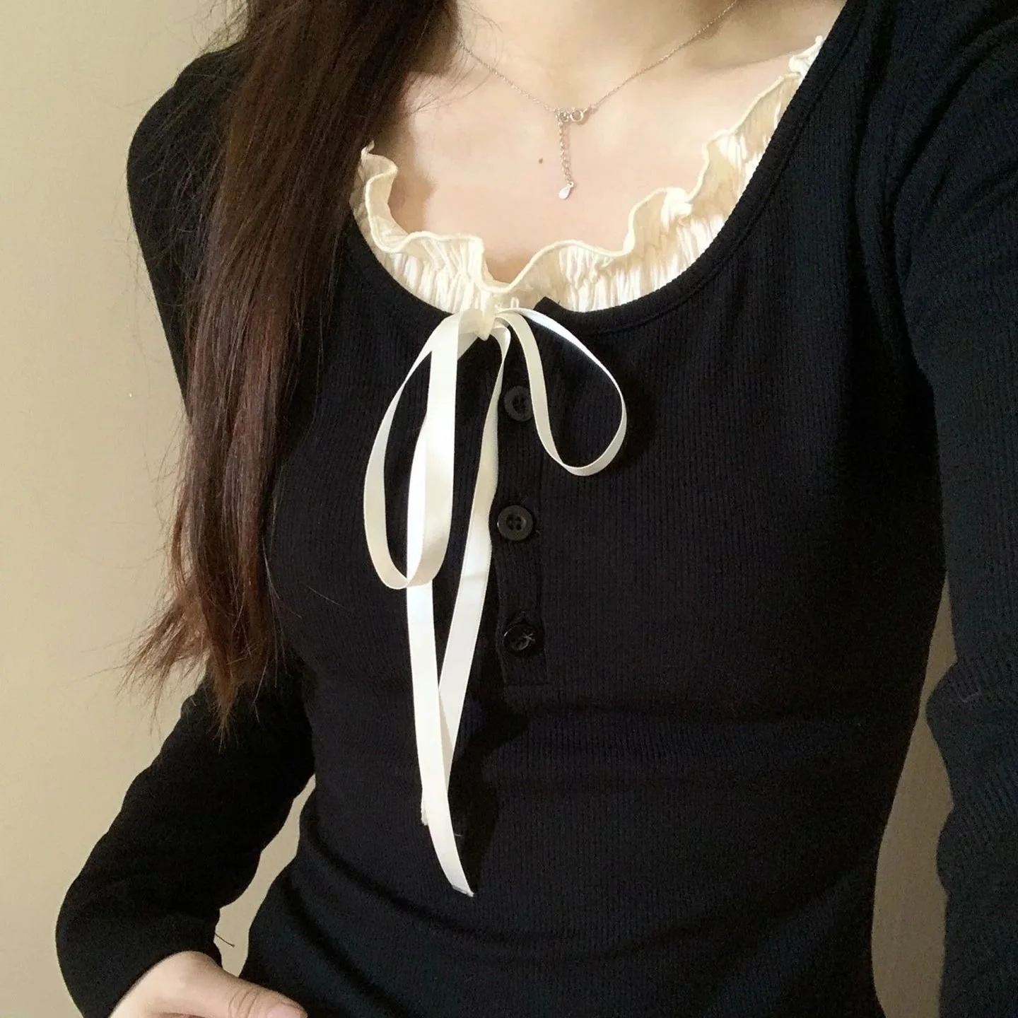 Korean Fashion Cropped Tshirt Women Long Sleeve Coquette Lace Streetwear Bow T-shirts Round Neck Tops Vintage Aesthetic - Image 4