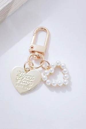 Cute Pearl Keychain Luxury Women Jewelry Shiny Pearl Bead Shell Phone Bag Backpack Charm Accessory Car Key Key Chain Pendant